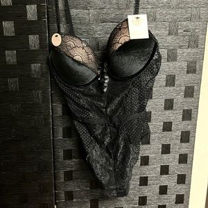 New with tags body suit